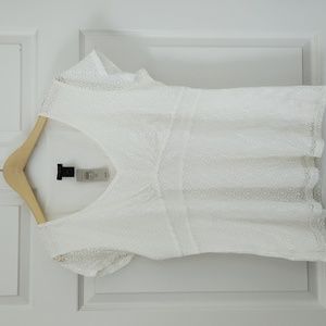 NWT cap sleeve lace detail top